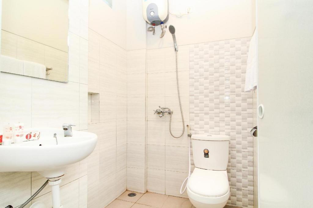 Super Oyo 168 K-15 Residence Surabaya Ngoại thất bức ảnh