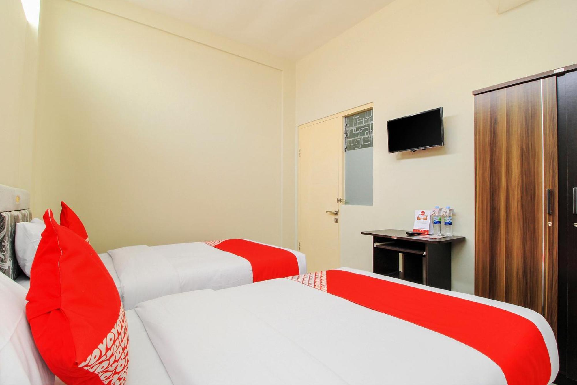 Super Oyo 168 K-15 Residence Surabaya Ngoại thất bức ảnh