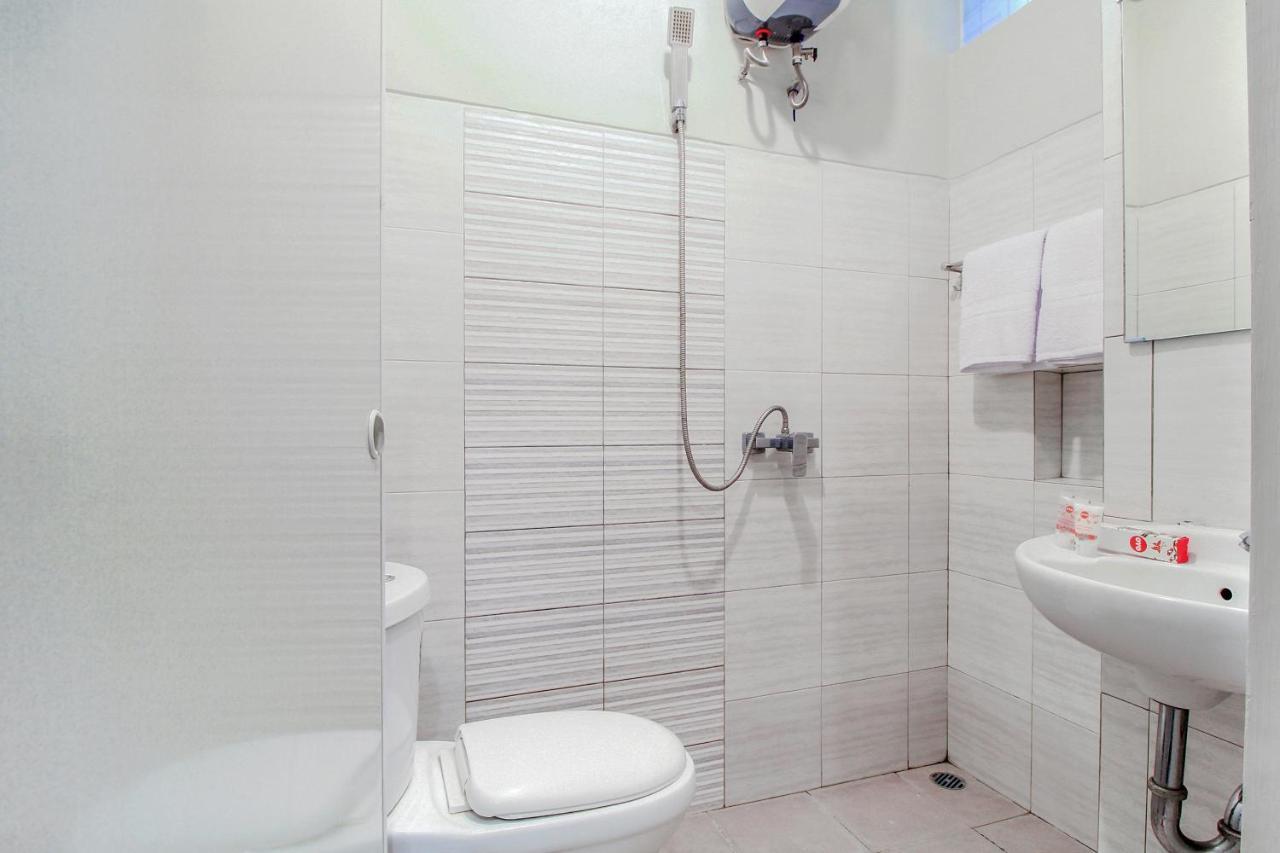 Super Oyo 168 K-15 Residence Surabaya Ngoại thất bức ảnh