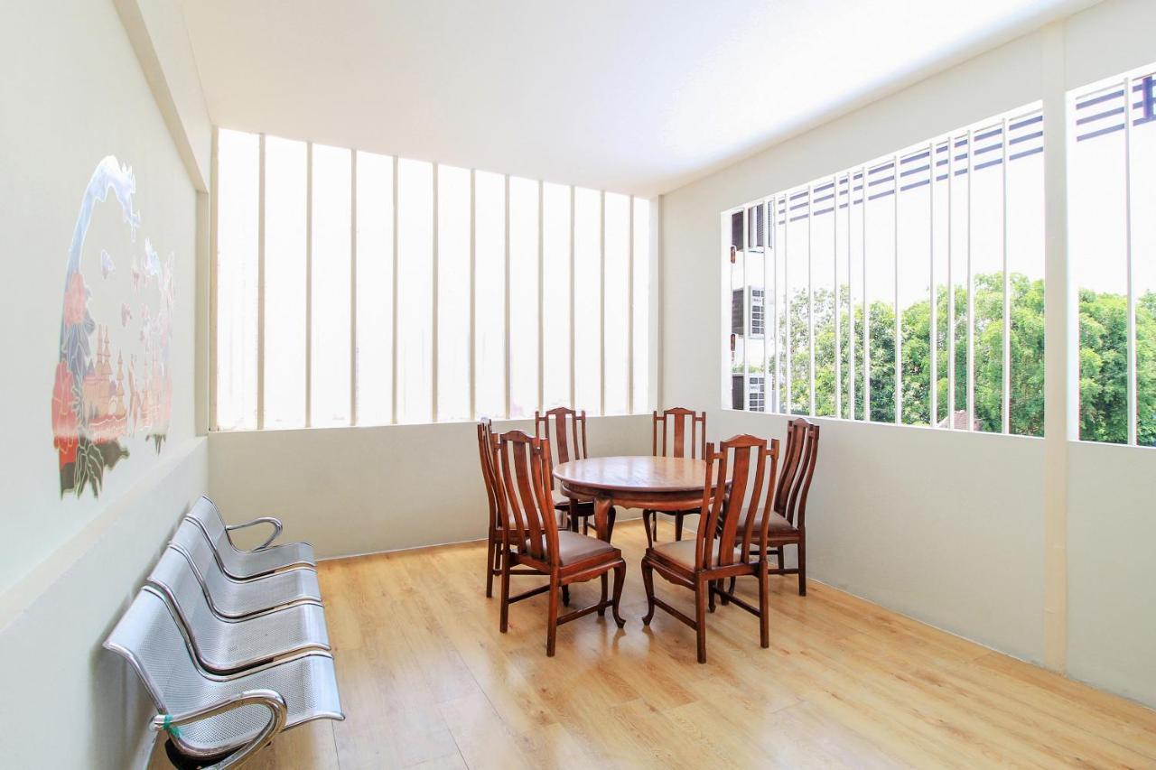 Super Oyo 168 K-15 Residence Surabaya Ngoại thất bức ảnh